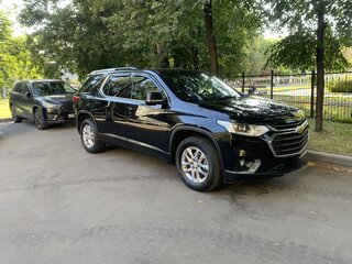 2018 Chevrolet Traverse II, чёрный, 2600000 рублей, вид 3
