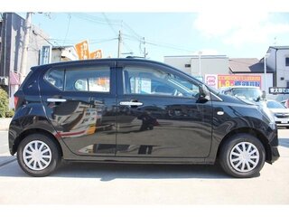 2022 Daihatsu Mira e:S II, чёрный, 590004 рублей, вид 2