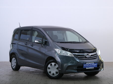 Honda Freed I Рестайлинг