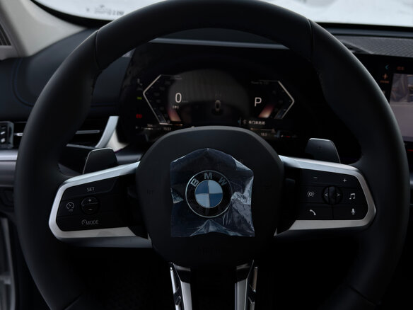 2025 BMW X1 25Li xDrive III (U11/U12), белый - вид 28