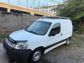 2011 Citroen Berlingo I Рестайлинг, белый, 450000 рублей, вид 1