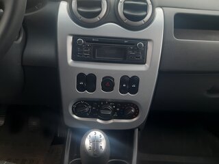 2013 Renault Sandero I, серый, 480000 рублей, вид 5