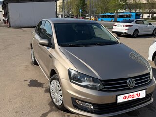 2018 Volkswagen Polo V Рестайлинг, золотистый, 1050000 рублей, вид 2