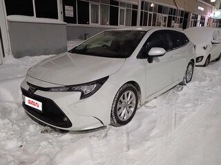 2021 Toyota Corolla XII (E210), белый, 1800000 рублей, вид 3