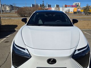 2023 Lexus RZ 450e, белый, 6500000 рублей, вид 1