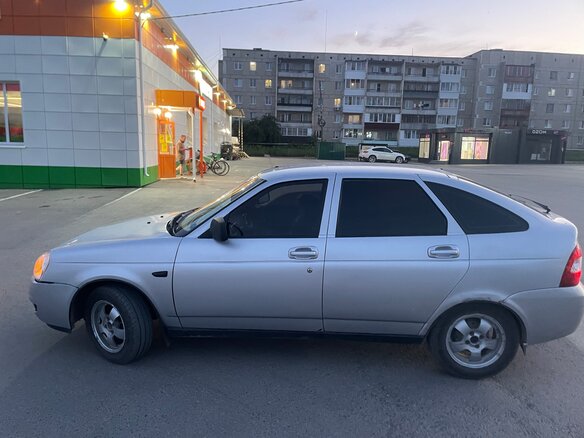 2011 Lada (ВАЗ) Priora I, серый, 220000 рублей - вид 3