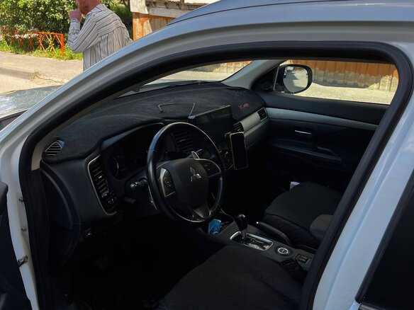 2013 Mitsubishi Outlander III, белый, 1449999 рублей - вид 9
