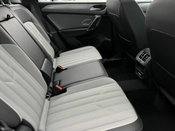 2024 Volkswagen Tayron I Рестайлинг, чёрный, 5100000 рублей - вид 29
