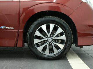 2018 Nissan Serena S-Hybrid V (C27), красный, 1860000 рублей, вид 5