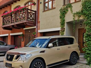 2011 Nissan Patrol VI (Y62), бежевый, 1799000 рублей, вид 1