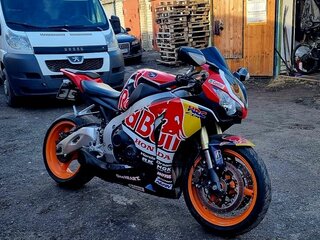 2011 Honda CBR 1000 RR/RA Fireblade, красный, 625000 рублей, вид 3
