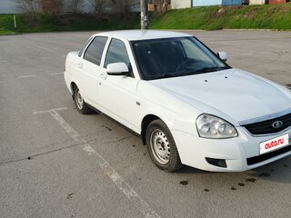 2013 Lada (ВАЗ) Priora I Рестайлинг, белый, 450000 рублей, вид 2