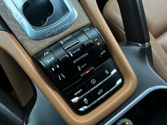 2011 Porsche Cayenne S II (958), чёрный, 2070000 рублей - вид 24