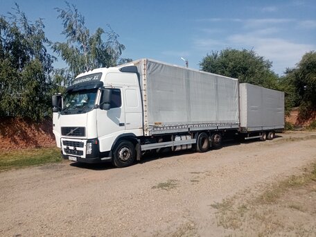 2005 Volvo FH, белый, 3500000 рублей, вид 3