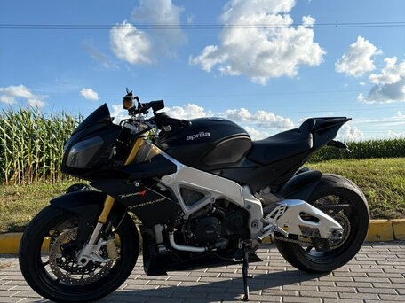 2014 Aprilia Tuono V4, чёрный, 679239 рублей, вид 1