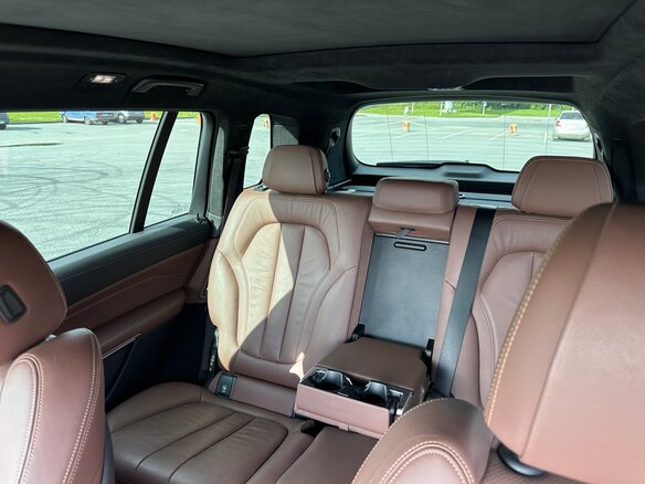 2020 BMW X7 40i I (G07), чёрный, 8700000 рублей - вид 7