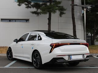 2026 Kia K5 III Рестайлинг, белый, 3690000 рублей, вид 4