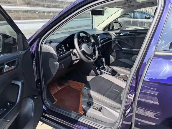 2023 Volkswagen T-Roc I (China Market), фиолетовый - вид 6