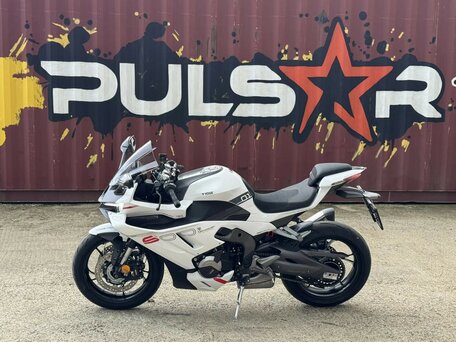 2026 Voge RR500S, белый, 687000 рублей, вид 2