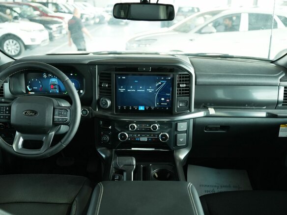 2025 Ford F-150 SuperCrew Lobo XIV Рестайлинг, чёрный, 10800000 рублей - вид 18