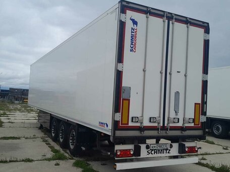 2024 Schmitz Cargobull SKO, белый, 10900000 рублей, вид 3
