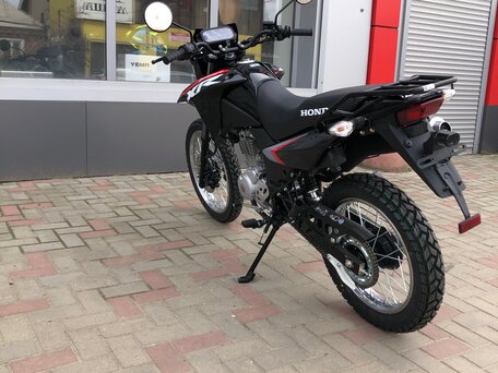 2025 Honda XR 125, чёрный, 279900 рублей, вид 5