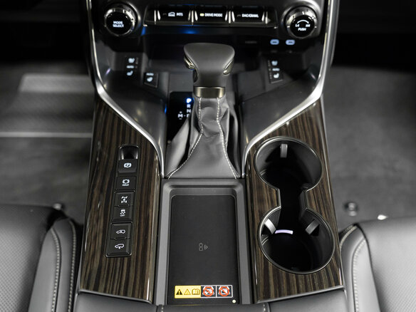 2025 Lexus LX 600 IV, чёрный, 19390000 рублей - вид 15