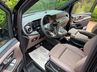 2026 Mercedes-Benz V-Класс Extra Long 300 d экстра длинный III (W447) Рестайлинг 2, чёрный, 13199000 рублей, вид 5