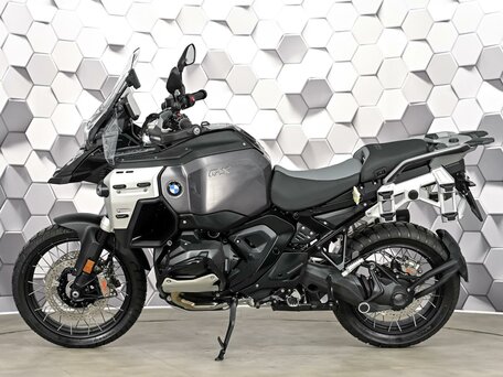 2026 BMW R 1300 GS Adventure, чёрный, 3199000 рублей, вид 4