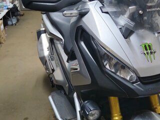 2017 Honda X-ADV, серый, 1000000 рублей, вид 4