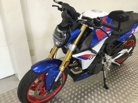 2024 BMW F 900 R, синий, 1277000 рублей, вид 4
