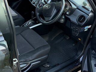 2013 Toyota Corolla Fielder XI (E160, E170, E180), чёрный, 1100000 рублей, вид 3