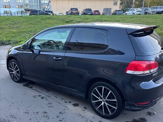 2010 Volkswagen Golf VI, чёрный, 515000 рублей, вид 4