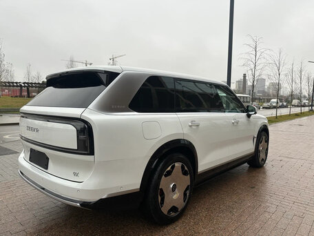 2025 Zeekr 9X 70 kWh, белый, 12800000 рублей, вид 3