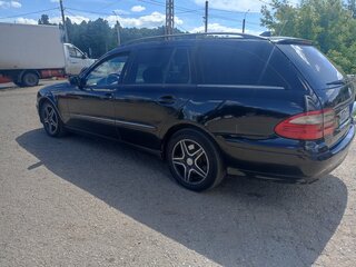 2005 Mercedes-Benz E-Класс 220 III (W211, S211), чёрный, 489999 рублей, вид 4