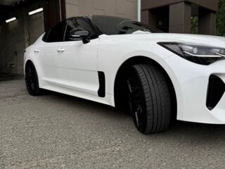 2019 Kia Stinger I, белый, 2650000 рублей, вид 4