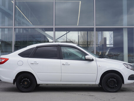 2021 Lada (ВАЗ) Granta I Рестайлинг, белый, 677000 рублей, вид 4