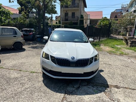 2019 Skoda Octavia III (A7) Рестайлинг, белый, 521000 рублей, вид 1