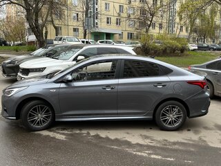 2020 Hyundai Solaris II Рестайлинг, серый, 1400000 рублей, вид 3
