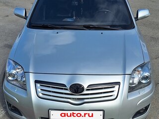 2007 Toyota Avensis II Рестайлинг, серебристый, 850000 рублей, вид 2