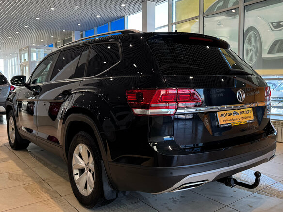 2018 Volkswagen Teramont I, чёрный, 2999500 рублей - вид 2