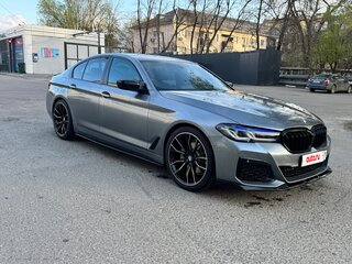 2017 BMW 5 серии 520i VII (G30/G31/G38), серый, 3000000 рублей, вид 1