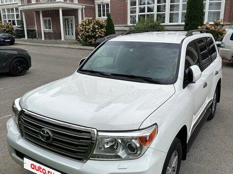 2012 Toyota Land Cruiser 200 Series Рестайлинг 1, белый, 4750000 рублей, вид 2