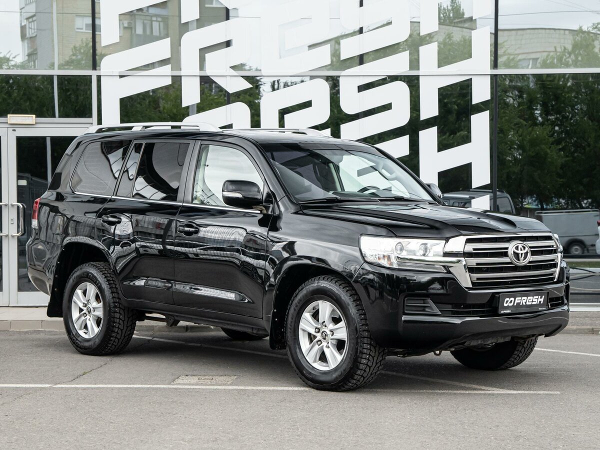 Открыть фотографии: Toyota Land Cruiser 200 Series Рестайлинг 2