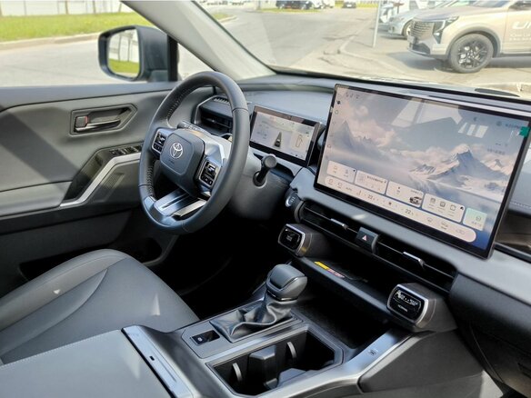 2026 Toyota RAV4 VI (XA60), чёрный, 4550000 рублей - вид 23