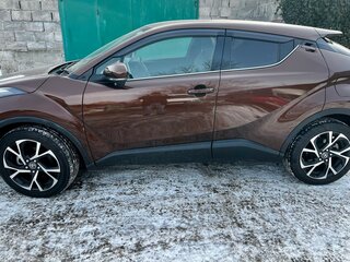 2019 Toyota C-HR I, коричневый, 1650000 рублей, вид 3