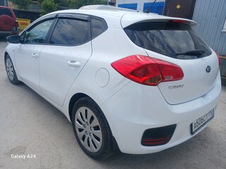 2016 Kia Ceed II Рестайлинг, белый, 1299999 рублей, вид 4