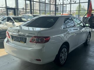 2012 Toyota Corolla X (E140, E150) Рестайлинг, белый, 940000 рублей, вид 4