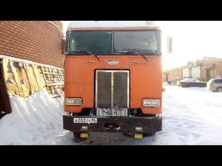 1995 Peterbilt 320, оранжевый, 800000 рублей, вид 1