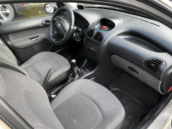 2007 Peugeot 206, серый, 215000 рублей - вид 7